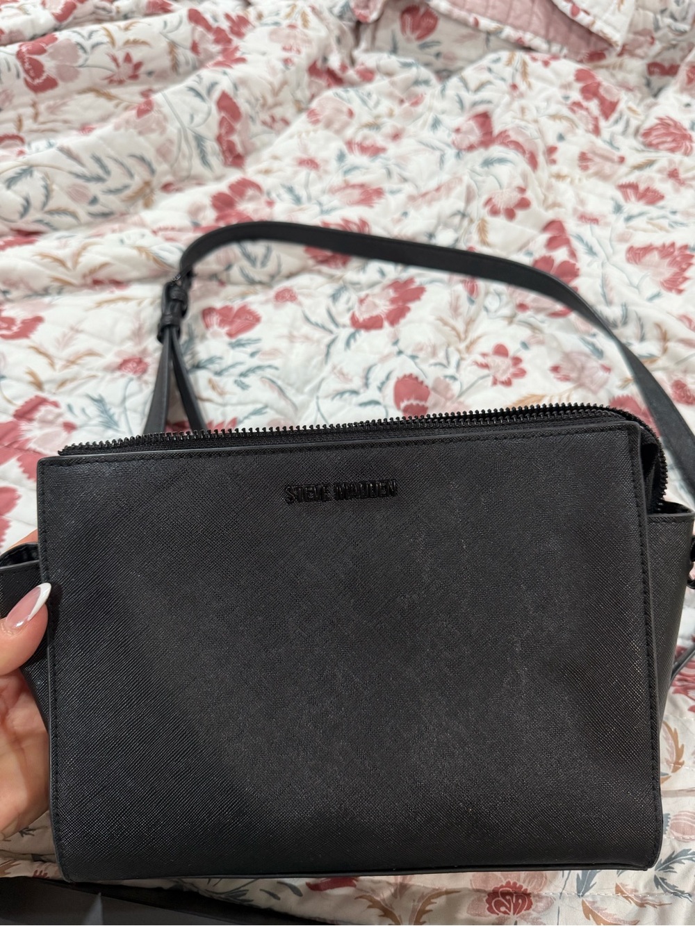 Steve Madden Black Textured Crossbody Bag